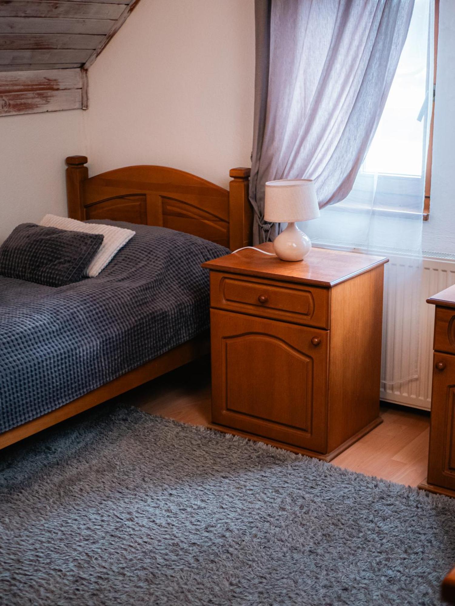 U Krba Hotel Нитра Екстериор снимка