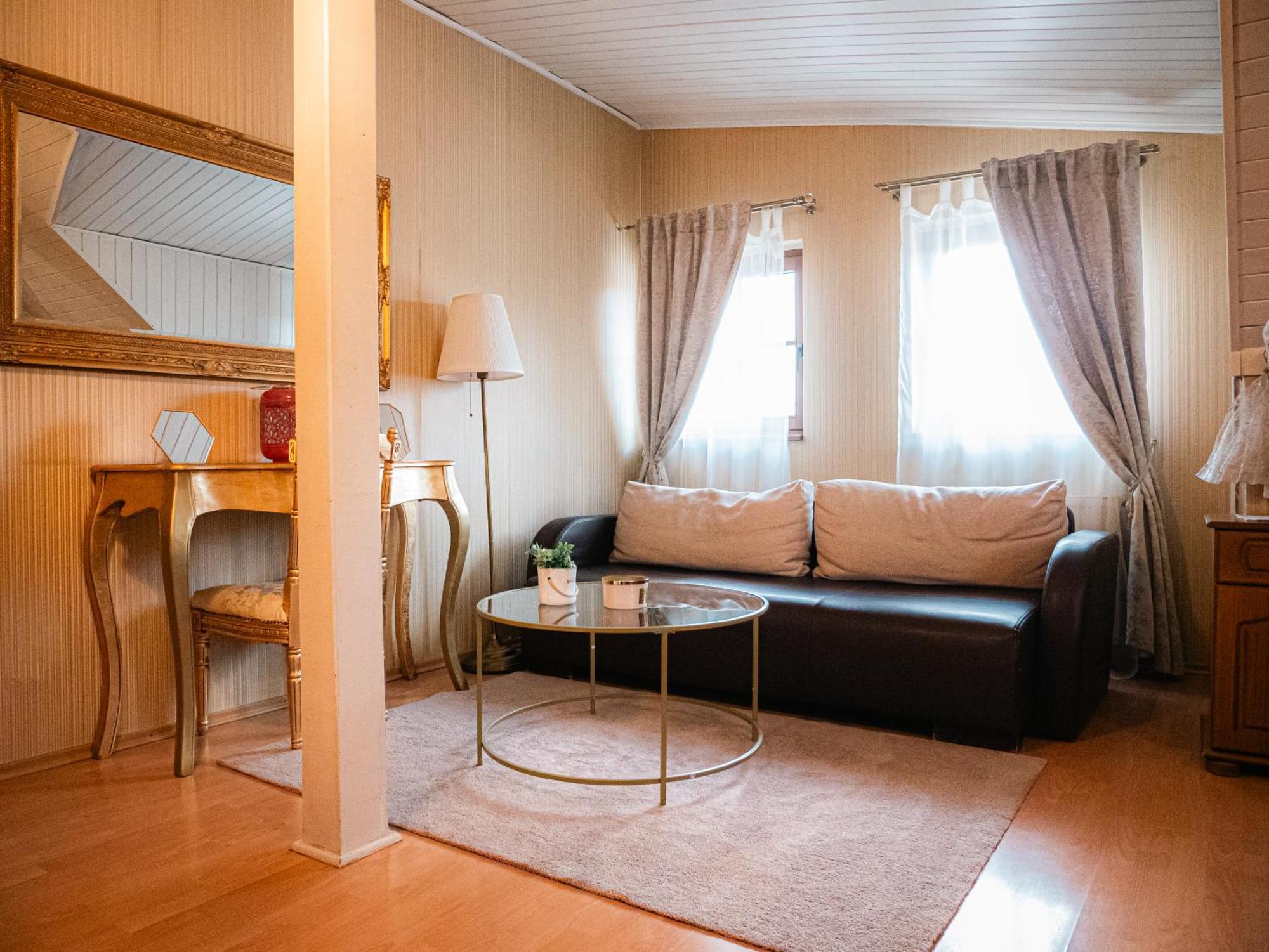 U Krba Hotel Нитра Екстериор снимка