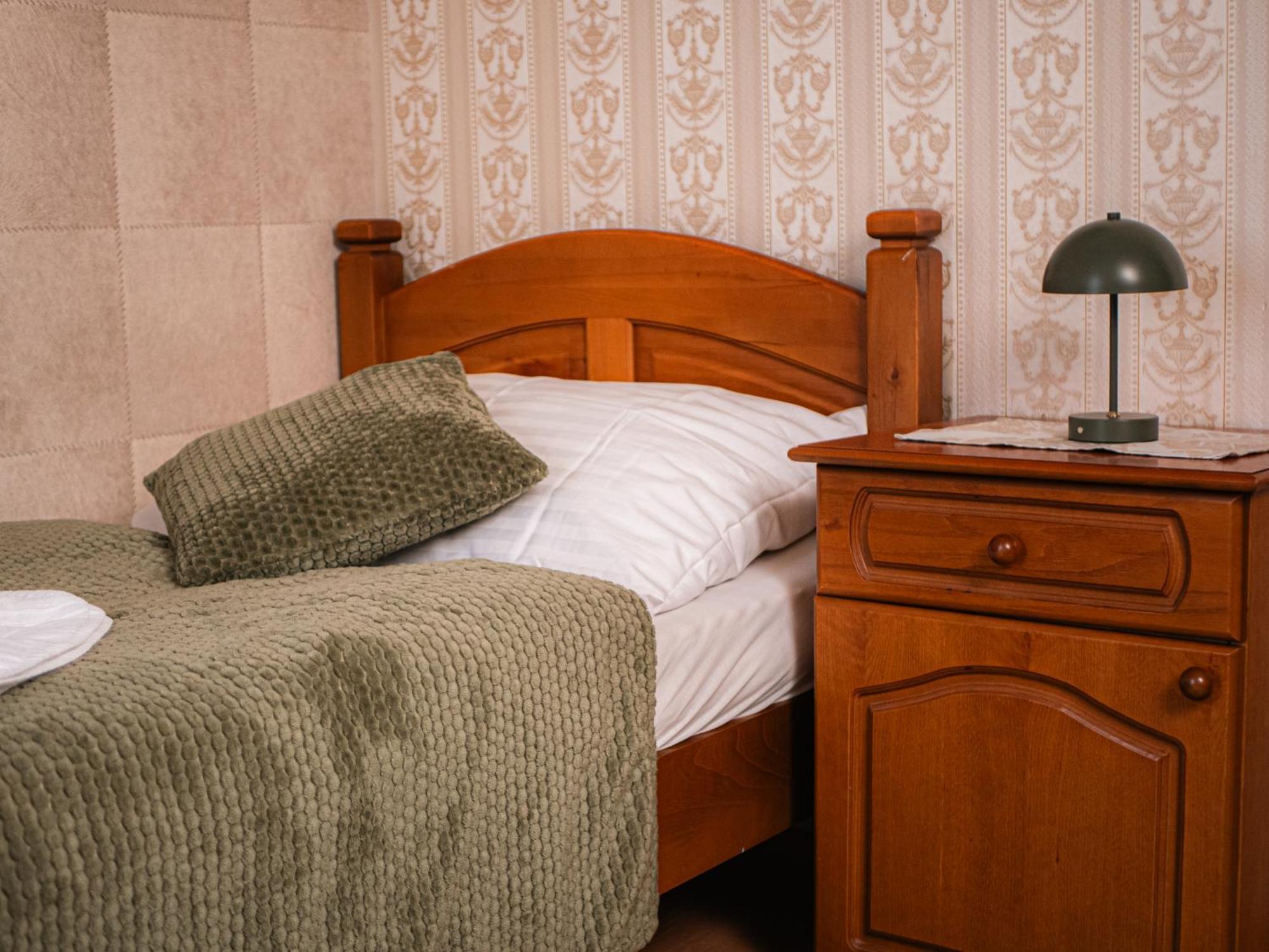 U Krba Hotel Нитра Екстериор снимка