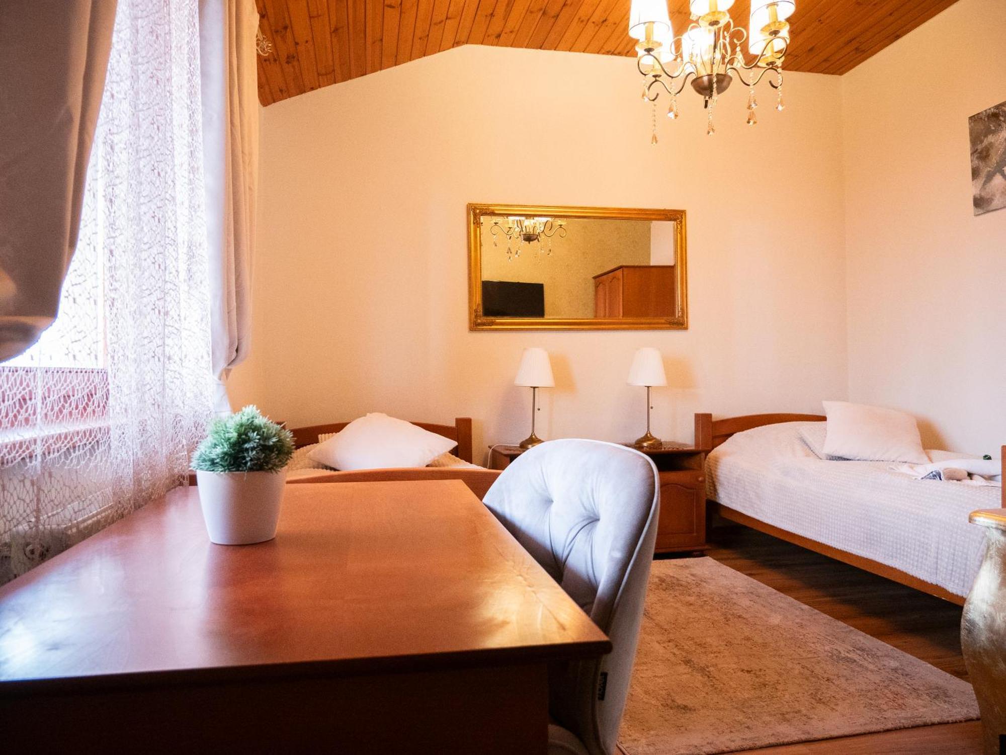 U Krba Hotel Нитра Екстериор снимка