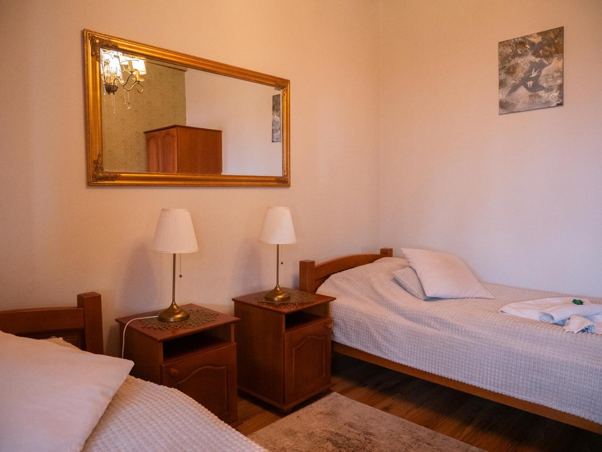 U Krba Hotel Нитра Екстериор снимка