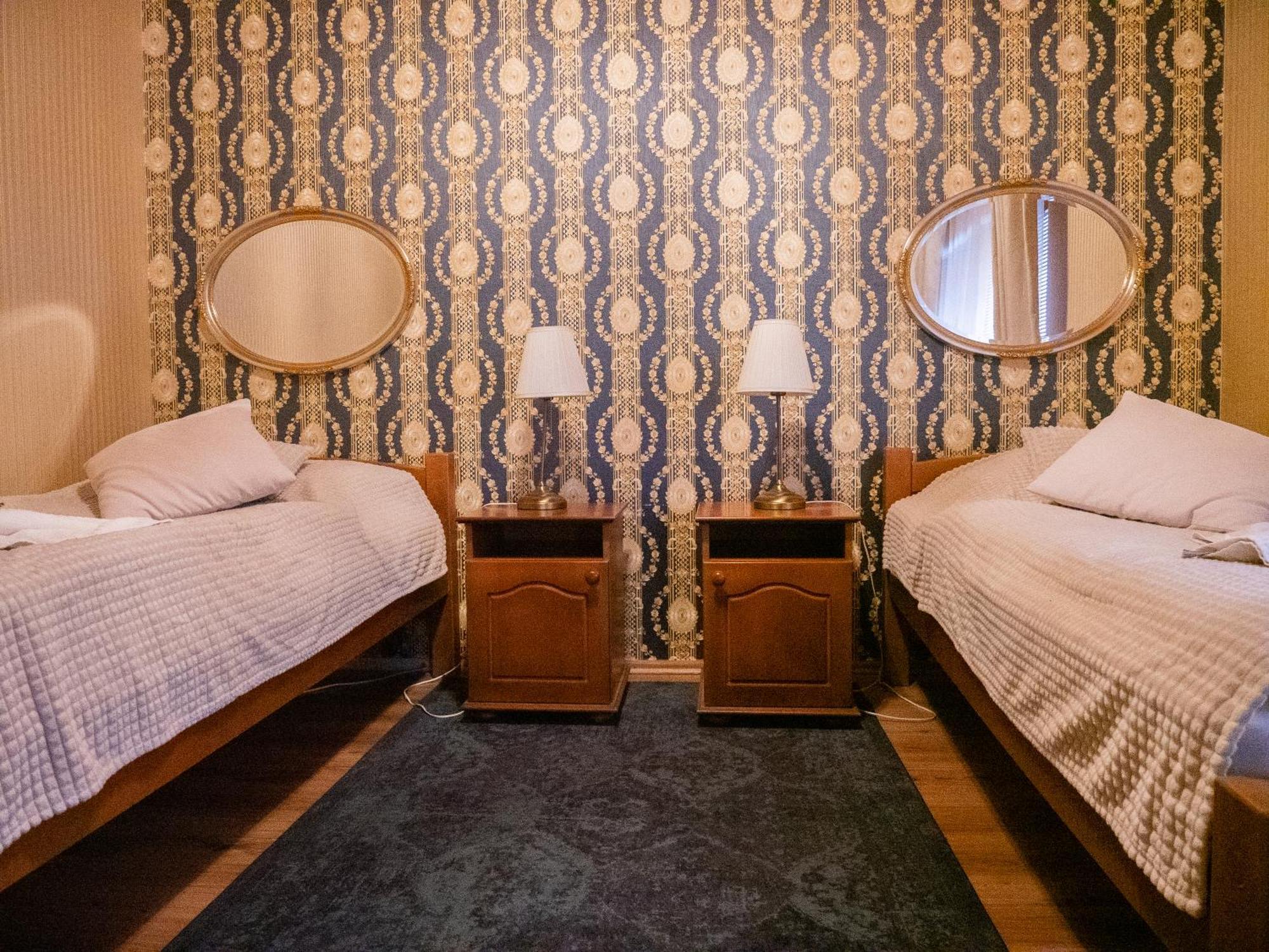 U Krba Hotel Нитра Екстериор снимка
