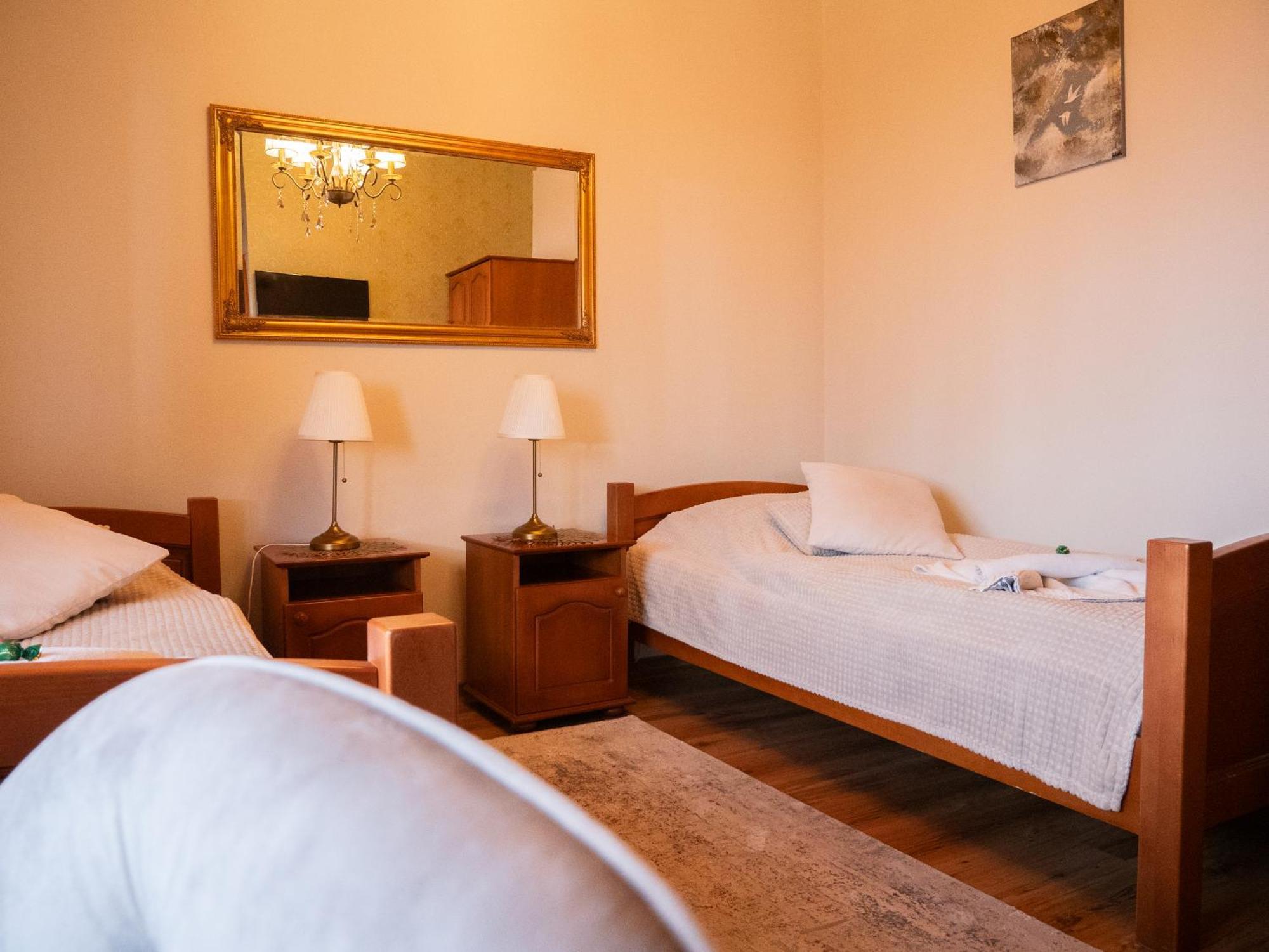 U Krba Hotel Нитра Екстериор снимка